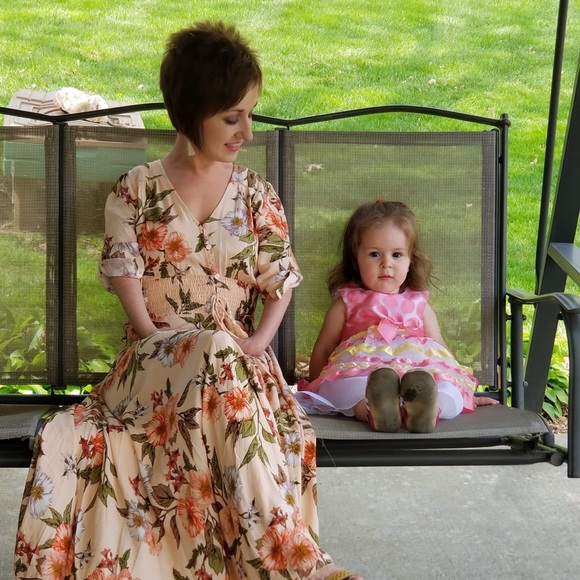 Meet your Posher - Picture 2 of 4